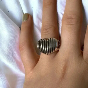Large sterling silver chunky estate  dome ribbed modernist ring 7